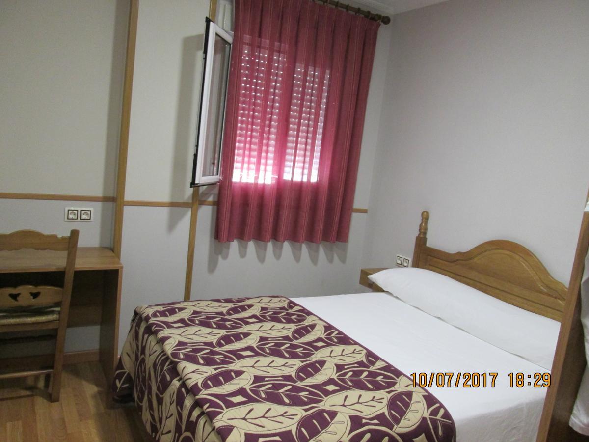 Hostal Banderas Fuensanta de Martos Ngoại thất bức ảnh